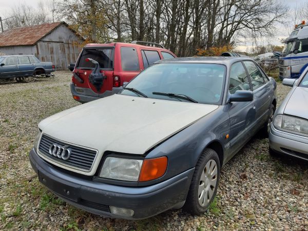 Audi 100  2,8 E